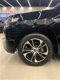 تۆیۆتا لاند کروزەر